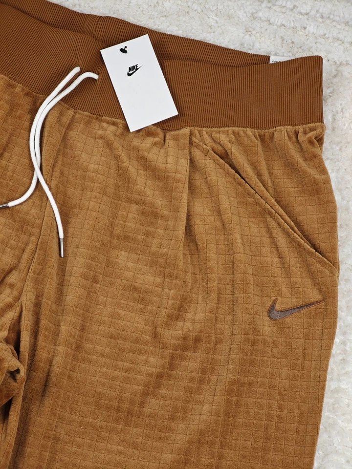 NIKE – Jogging Femme Velours Marron Taille Haute T. 2X (54/56) et 3X (58/60) - Photo 3/4
