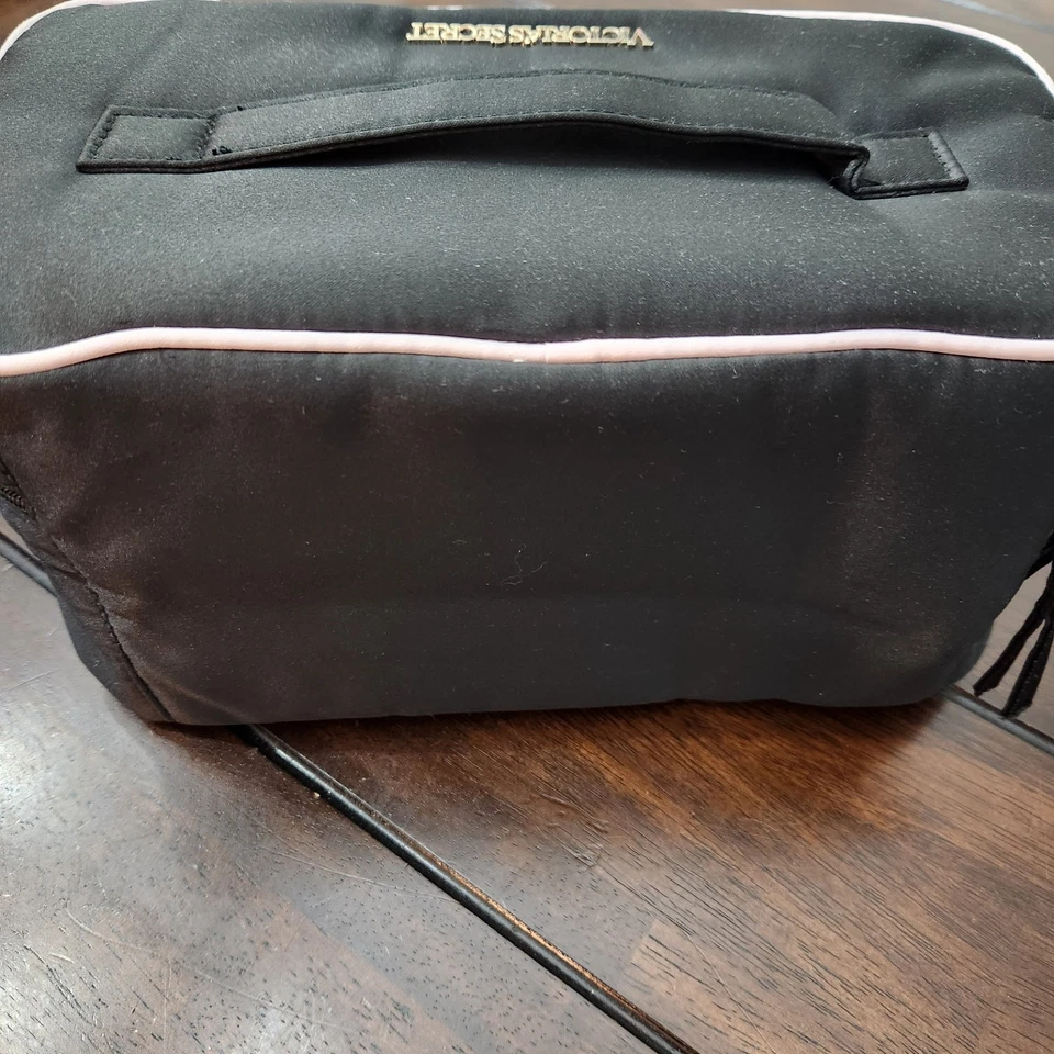 Estuche de viaje con lencería negra y rosa satinada Victoria's Secret *NUEVO SIN ETIQUETAS* Foto 3 de 4