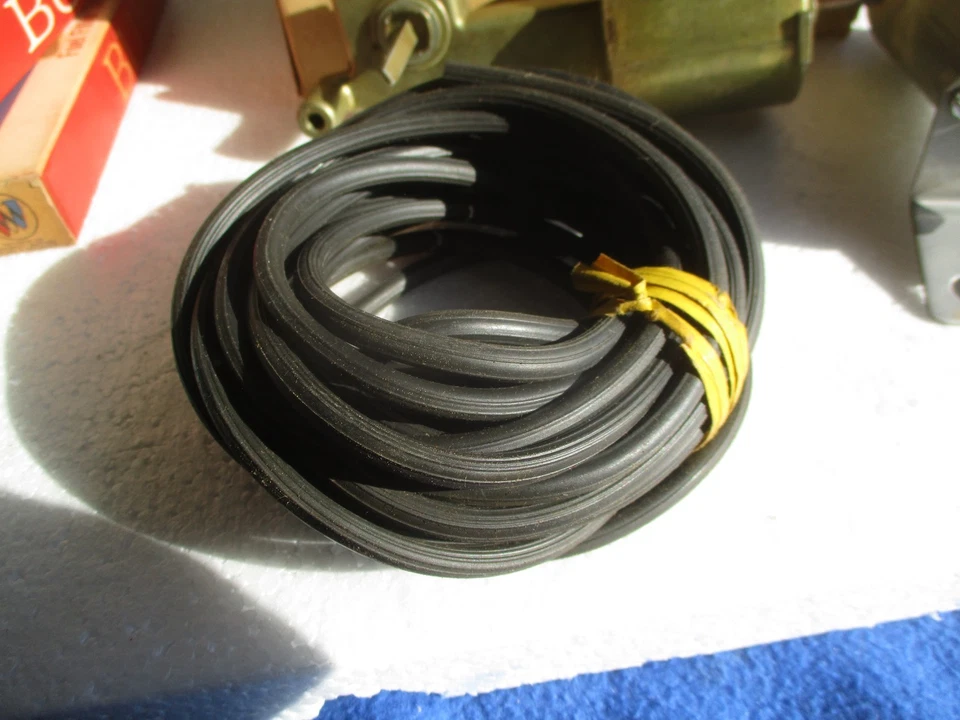 Nuevo de Lote Antiguo 1961 1962 1963 1964 Buick Aspirador Trastero Interruptor Riviera Electra Foto 2 de 4