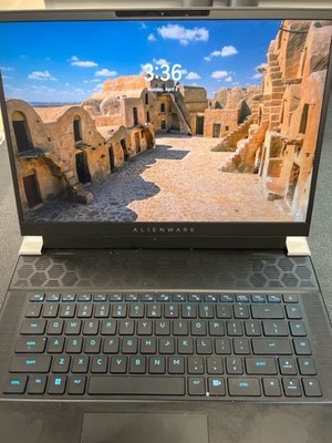 Alienware x16 R2 Gaming Laptop - Intel Ultra 9, 32GB, 2TB, RTX 4070 (PD7016131)