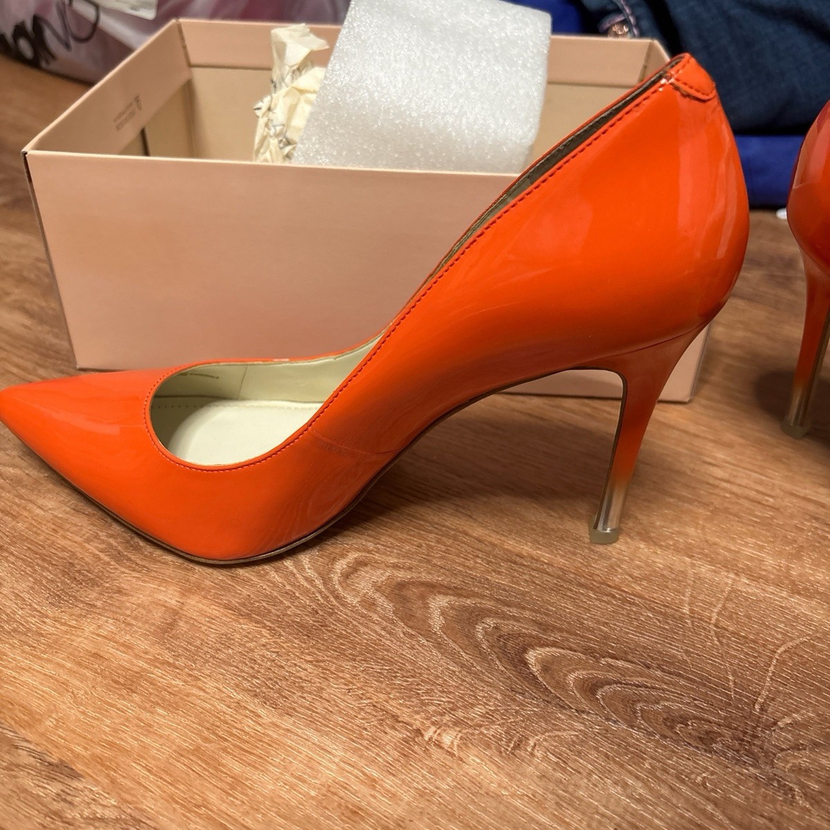 BCBG View 2