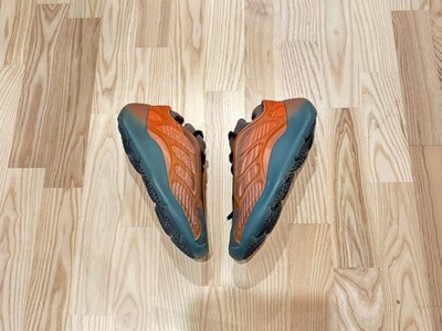 Adidas Yeezy 700 V3 Men's Sneaker Copper Fade *NEW* Size 7 / Men / No Box