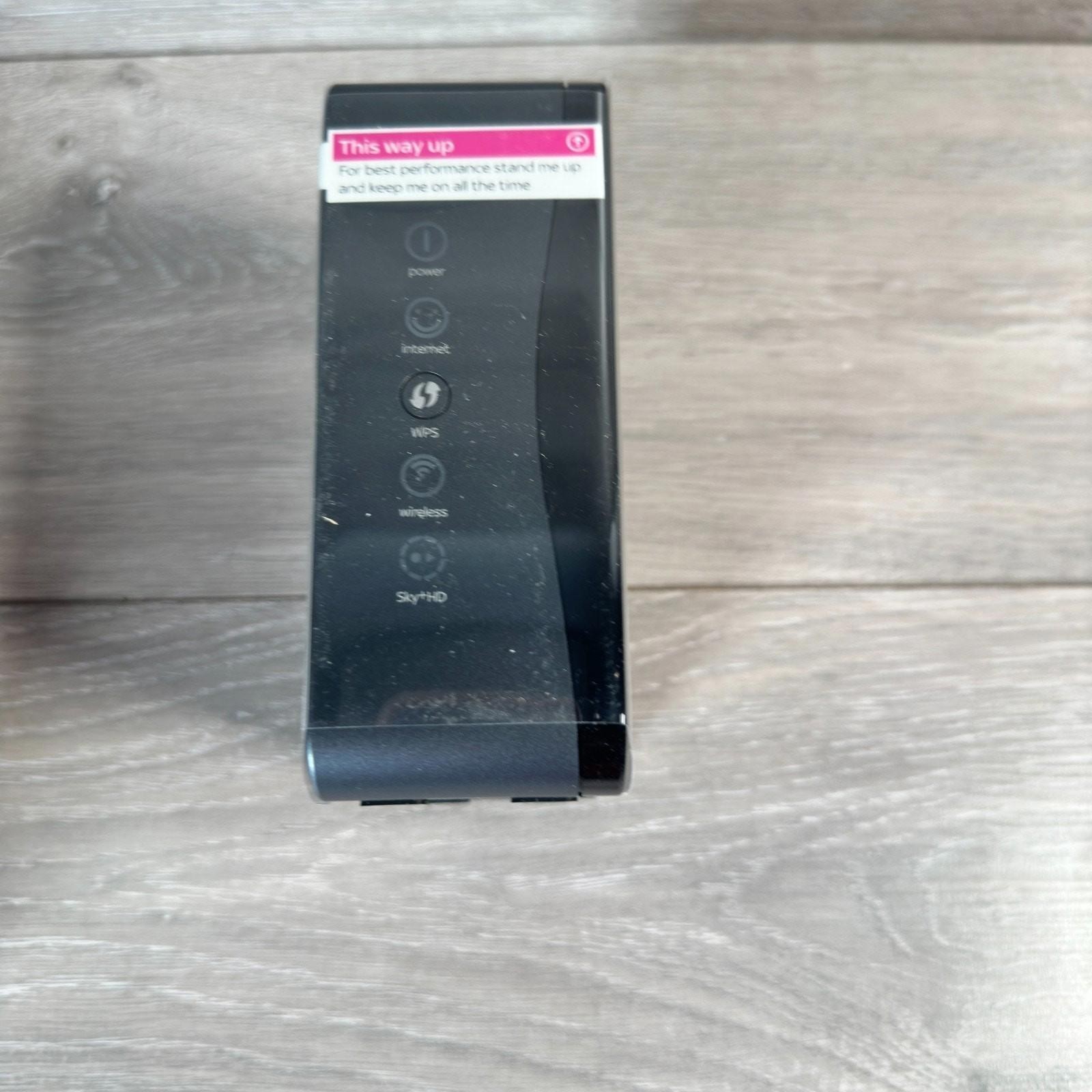 Sky Hub SR102 Wireless Latest Internet Black Router Genuine Full Kit & image 6