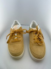 Reebok Woman s Classic Size 7