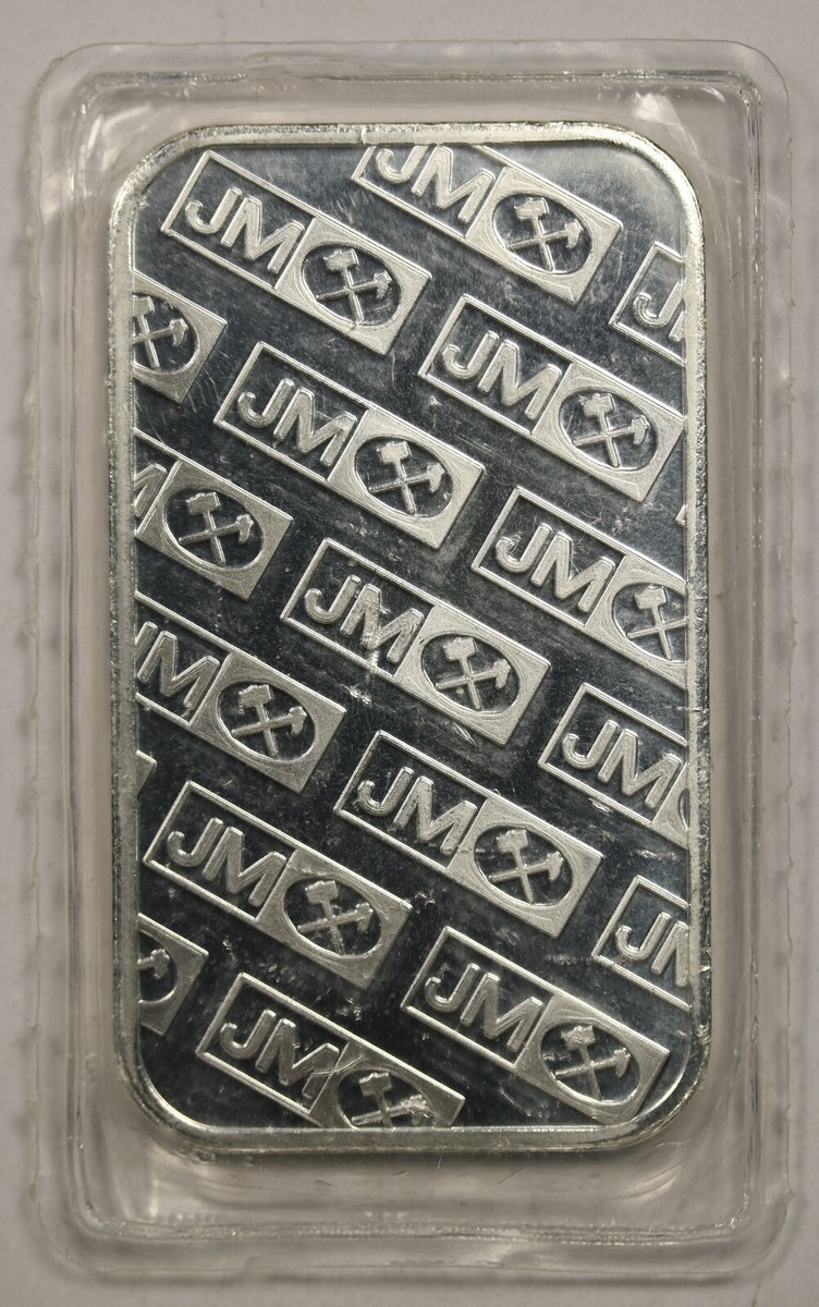 銀盃　純銀　SILVER シルバー　95g 木箱入り 銀杯 95g 純銀 純銀製 銀杯 95g 純銀 銀盃 銀杯 銀盃 純銀 純銀杯 ZX