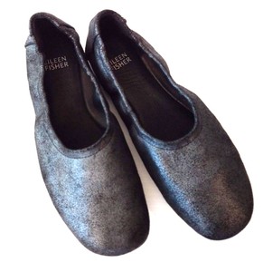 eileen fisher black flats