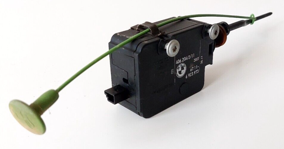 BMW 3series E46 Fuel filler cap flap locking actuator OEM 67.11 