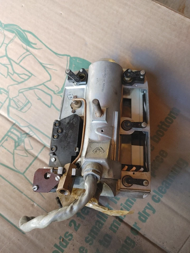 Velocímetro cuadro de instrumentos Mercedes Benz 1965 200D W110 (para piezas) Foto 2 de 2