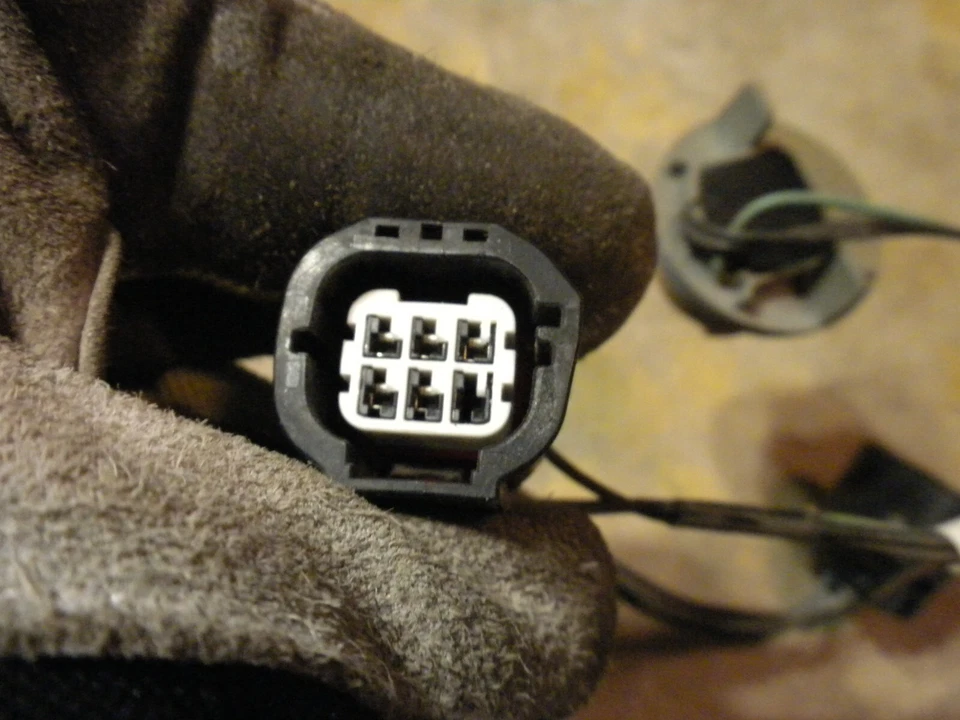 Arnés de cableado conectado a luz trasera Dodge Grand Caravan 11 12 13 14 15 16 17 18 19 Foto 3 de 4