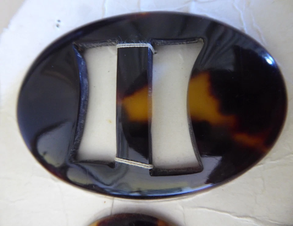 Six Faux Tortoise Shell Buttons and Buckle - Image 3 of 4