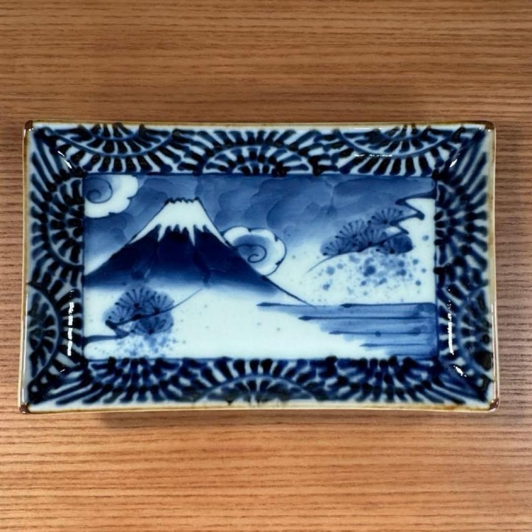 Arita Ware Fukuizumi Kiln Set of 4 Mt. Fuji Pattern Porcelain Plates ...
