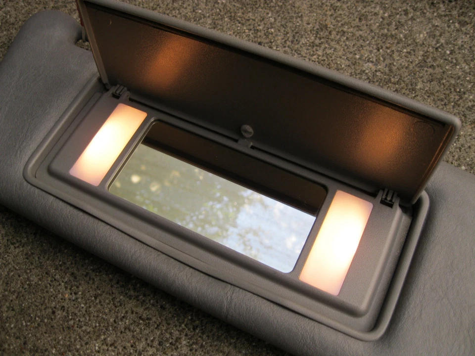 1984-1995 Mercedes-Benz W201 W124 300E 400E E320 Right Passenger Sun Visor Gray — 第 2/3 张图片