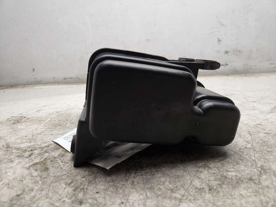 2004-2008 BMW 530I Fuel Vapor Canister 3.0L A/T OEM 16-13-7-162-350 - Image 3 of 4