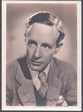 LESLIE HOWARD - PHOTOGRAPH SIGNED