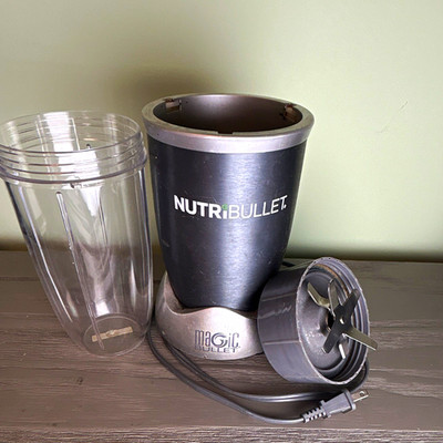 NutriBullet Magic Bullet with Blade and 32oz Cup Tested Working