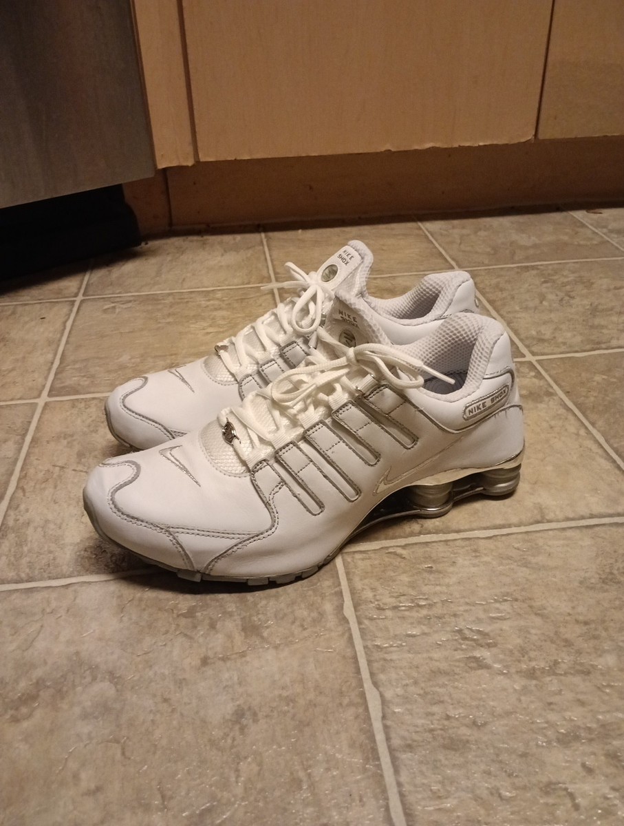 size 11 men's nike shox shoes