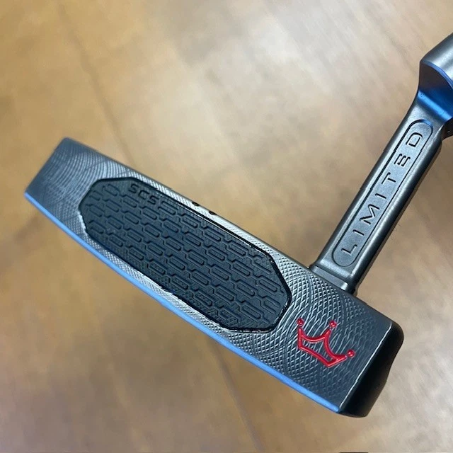 Brand New !! SCOTTY CAMERON 2025 STUDIO XPERIMENTAL FASTBACK 2 PUTTER 34 inch - Image 4 of 4