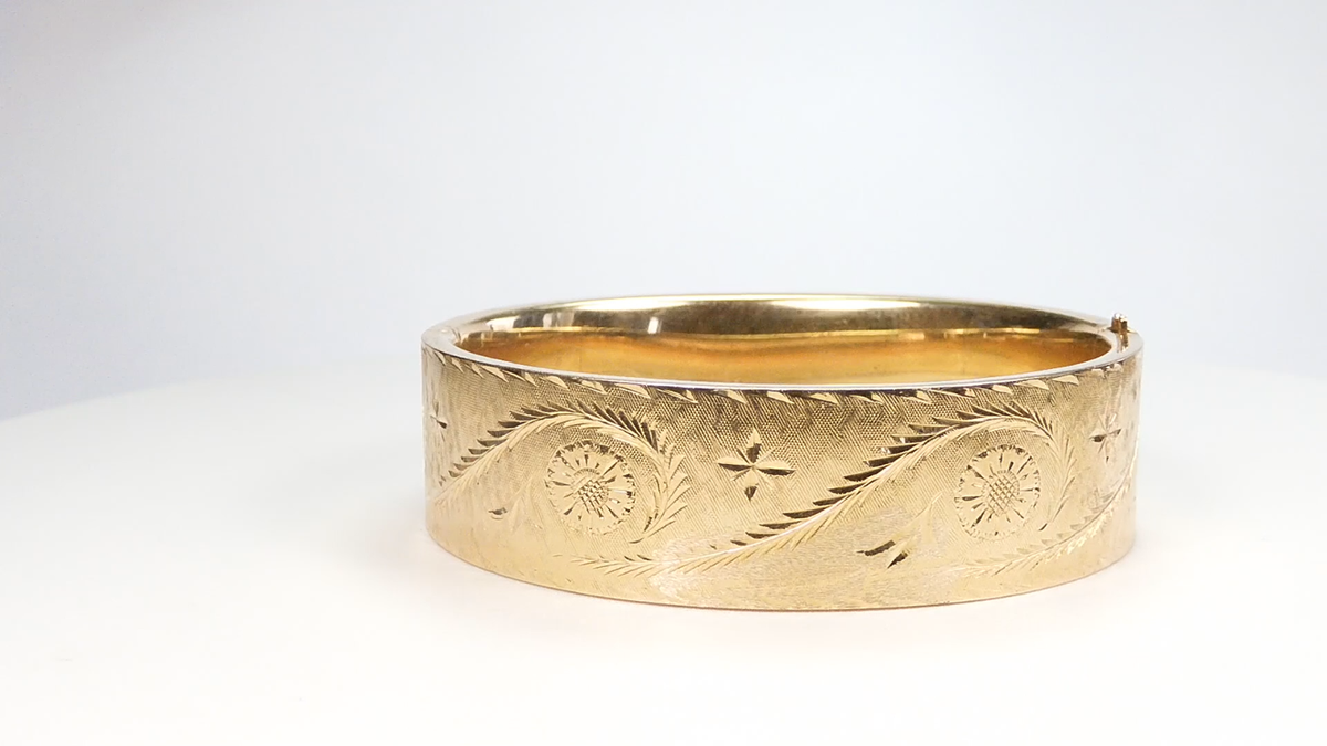 Antique 1930's Bangle Engraved Bracelet 13KY 6.75