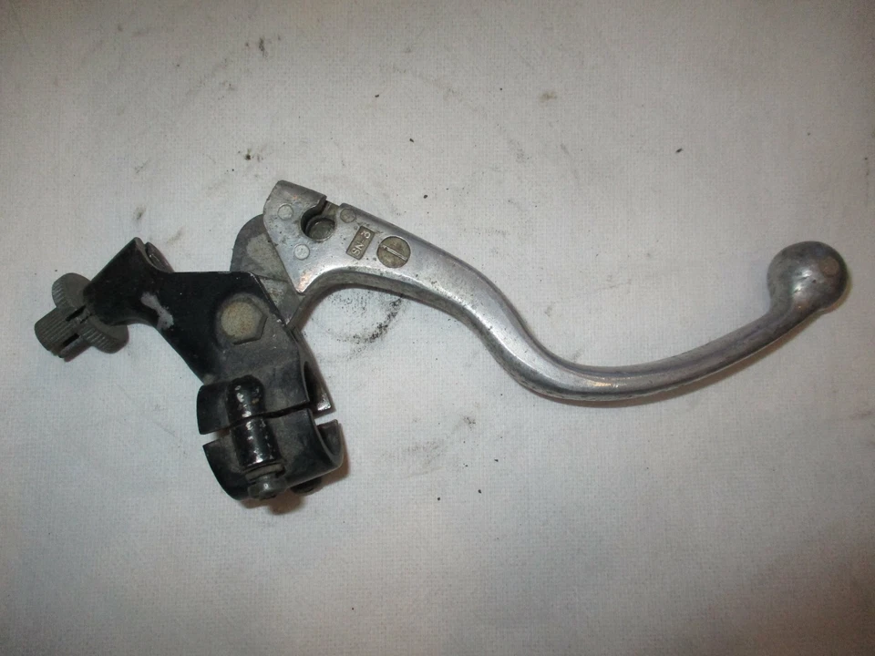 Palanca de embrague izquierda 1 con soporte de palanca 23X-83912-02-00 1982 Yamaha YZ490 Foto 2 de 4
