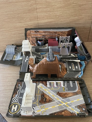 Micromachines army toy van truck playset Galoob Rare VTG 1991 Transformer - Picture 3 of 12