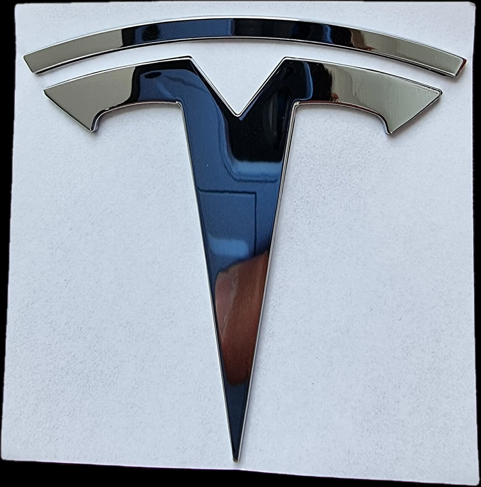 AFTERMARKET PREMIUM TESLA MODEL 3/Y - Front Bonnet Badge Chrome Silver
