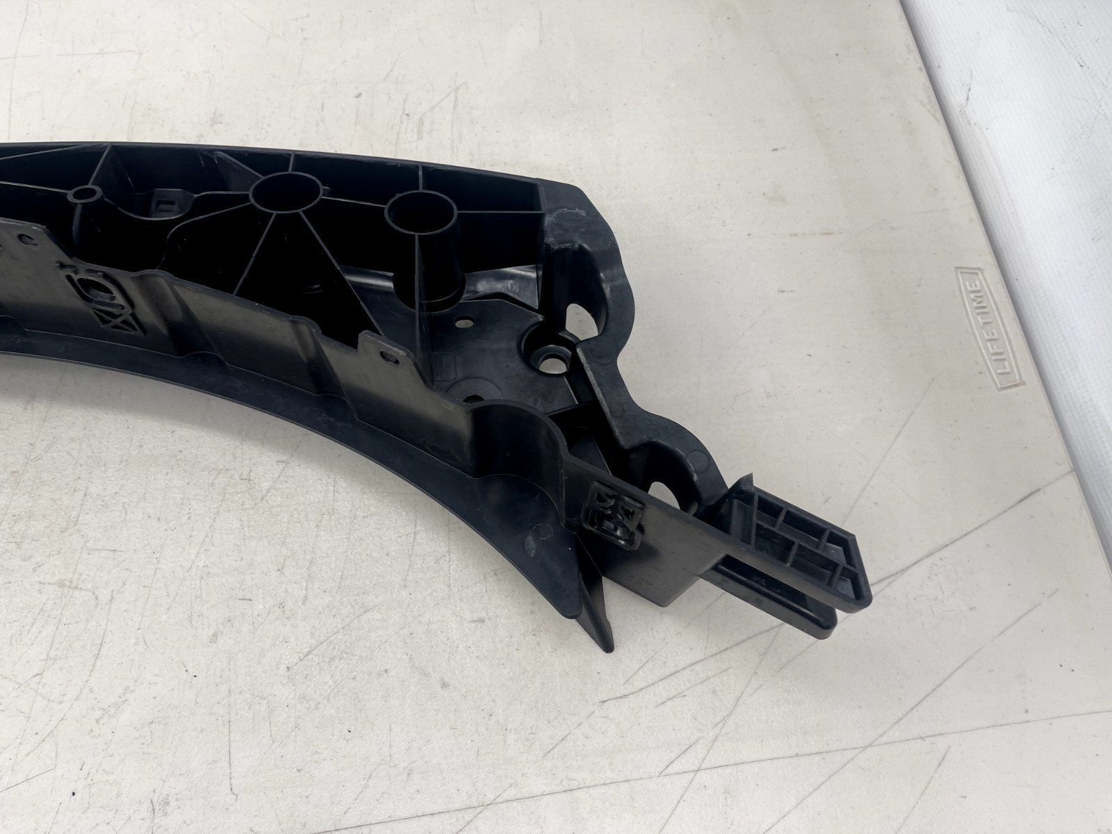 BMW i8 2014-2020 REAR Bumper bracket