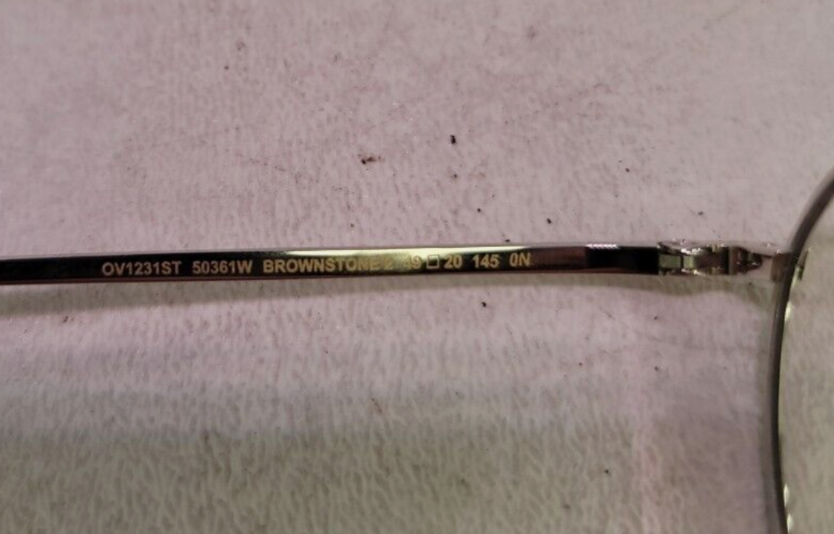J-Live とBROWNSTONE 2枚 Oliver Peoples x The Row Brownstone