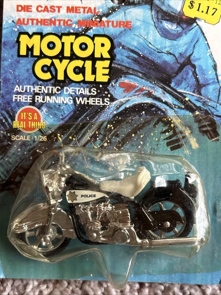 4 Very Rare Champ of the Road 1/26 Motorcycle Honda Kawasaki Suzuki Bikes Cycles - Image 4 of 4