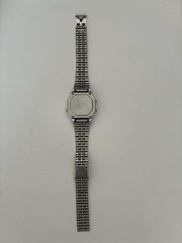 Casio Illuminator LA680WE Digital Stainless Steel Silver Watch Backlight Alarm, photo 4 of 5