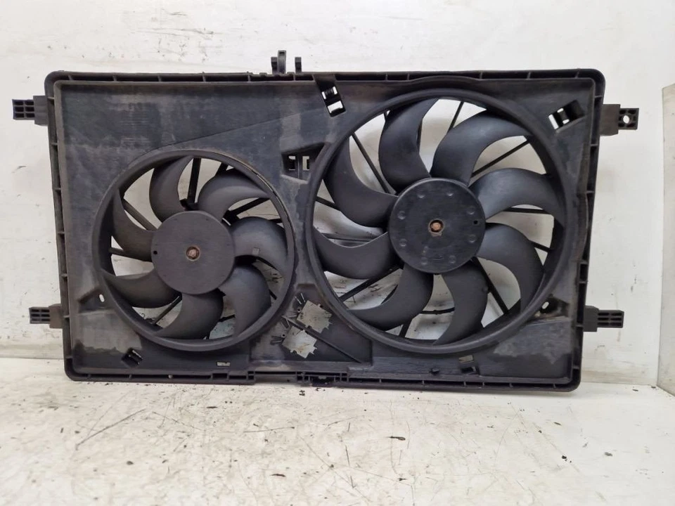 Lüfter Kühlerlüfter Motorlüfter Elektrolüfter passt für RENAULT MASTER III - Bild 2 von 4