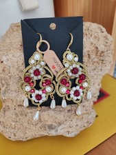 Orecchini in pizzo chiacchierino interamente lavorati a mano con filato lurex 