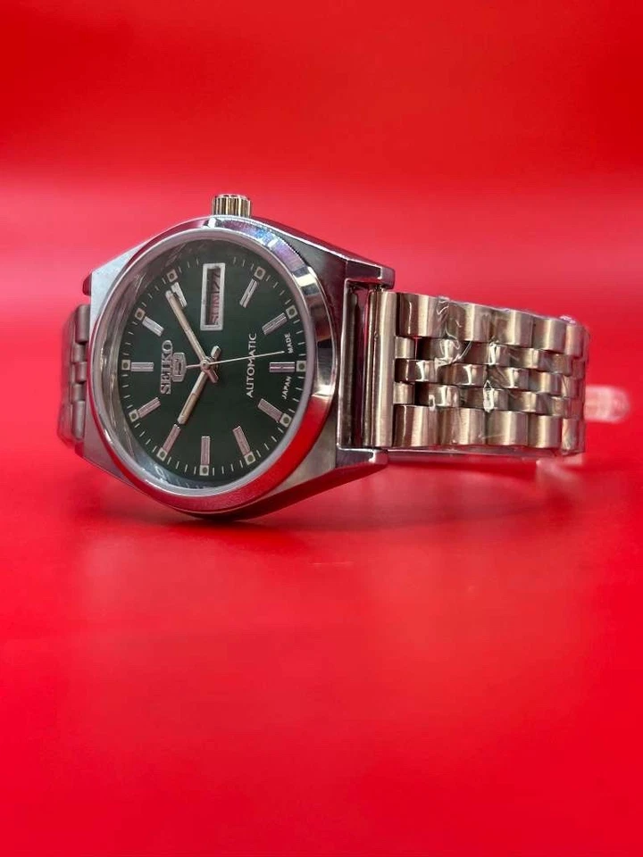 Автоматические мужские часы Seiko 5 с зеленым циферблатом из нержавеющей стали — дисплей дня и даты - Изображение 4 из 4