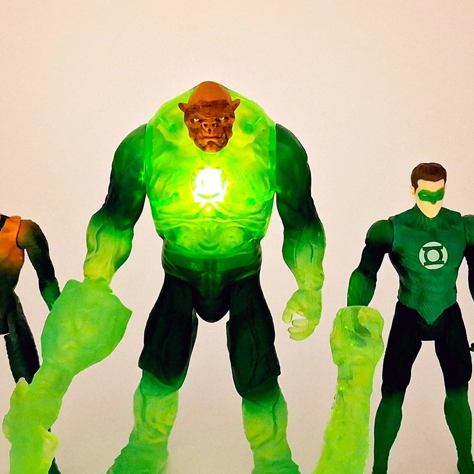 Lote de 3 figuras de acción Green Lantern cofre iluminado Kilowog Hal Jordan Tomar Re  Foto 2 de 4