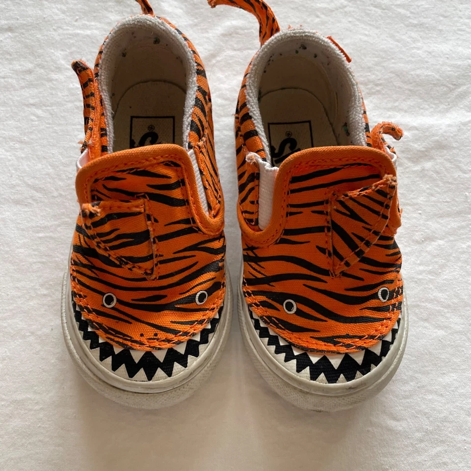Zapatillas Vans Tiger Stripe talla 6 Foto 2 de 4