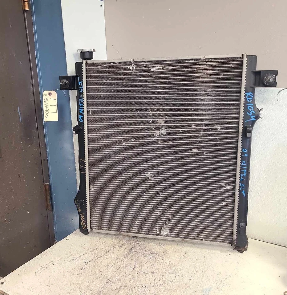 07-11 DODGE NITRO Radiator 3.7L 4.0L - Image 3 of 4