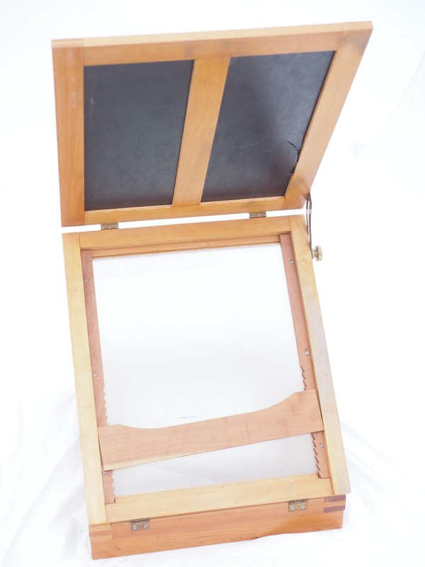 ***Unbranded Retouching Table 10-1/2" X 12" Very Nice!***