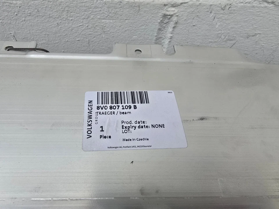 Audi A3 S3 8V 2014 Träger Stoßstange Stoßfänger vorne 8V0807109B - Bild 4 von 4