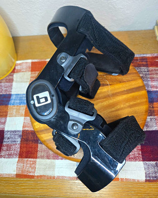 Breg Hinged Knee Brace Stabilization Support Black Adjustable Size L