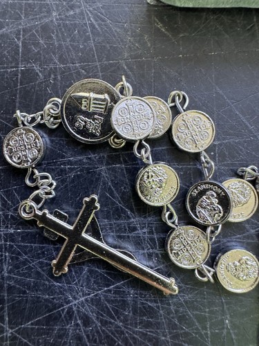 Vintage Religious Jewelry Lot Charms Rosary Blue Glass Cross Camco Clip - Picture 7 of 24