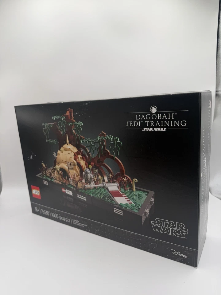 LEGO Star Wars: Dagobah Jedi Training Diorama (75330) New Sealed in Box - Image 2 of 4