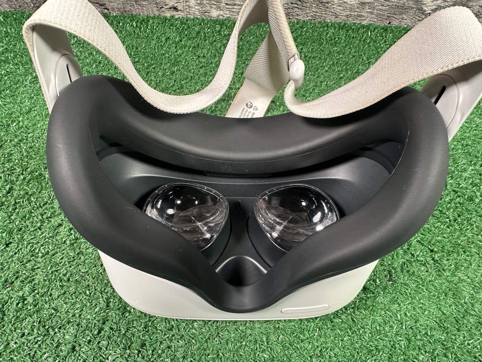 Oculus Meta Quest 2 VR Headset - Headset ONLY No Controllers FREE SHIPPING