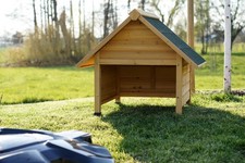 Garage für Mähroboter, Massivholz, Spitzdach