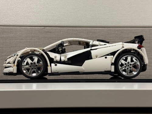LEGO TECHNIC 1:10 MCLAREN STYLE SUPERCAR MOC, ALL NEW PARTS, PLUS DISPLAY CASE - Picture 24 of 24