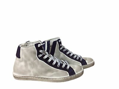VIA CONDOTTI Sneakers Alte Unisex In Pelle – Bianco E Grigio Sfumato Con Borchie A Cono – Tacco Piatto E Chiusura Con Lacci