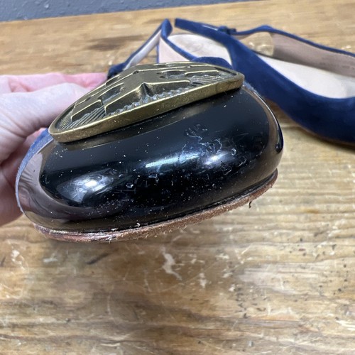 Tory Burch Navy Size 6.5 Slingback Suede Patent Leather Sandal Medalion - Picture 14 of 15