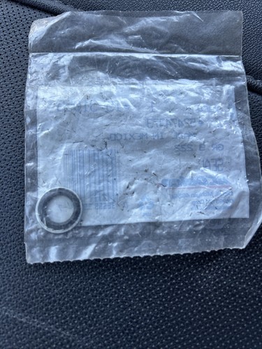 NEW GENUINE GM OEM A/C LINE O-RING HOSE SEAL 52474373 - Foto 2 di 2