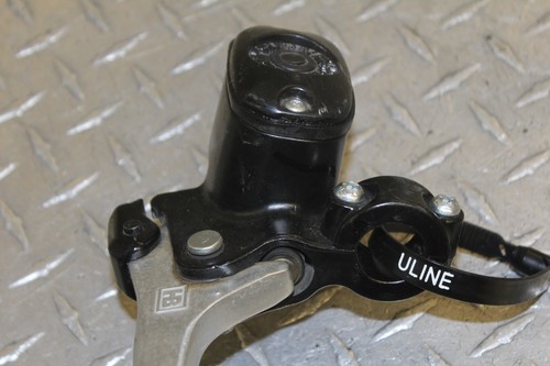 2010 POLARIS SPORTSMAN 400 4X4 HO FRONT BRAKE MASTER CYLINDER - Picture 3 of 10