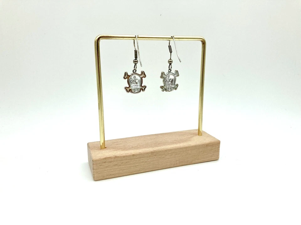 Pendientes de calavera de plata de ley 925 esmaltada negra - circonita cúbica firmada Foto 3 de 4