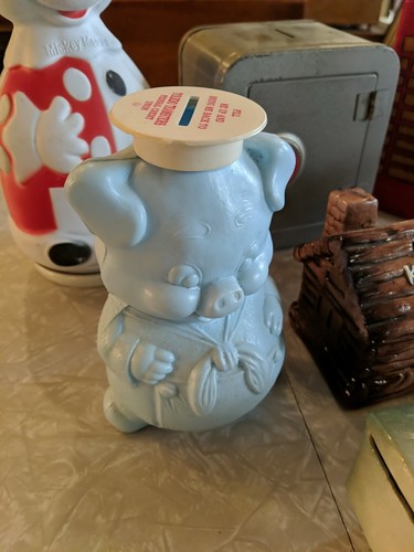 HUGE LOT OF VINTAGE COIN BANKS PIGGY MICKEY MOUSE TRAIN CUSS BOX SAFE BARREL - Picture 4 of 12