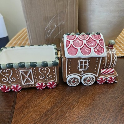 Pottery Barn Kids Ceramic Gingerbread Train Sering Set New